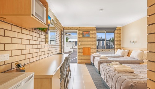 Family Room, Non Smoking, Kitchenette