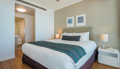 Two Bedroom Apartment with Broadwater View
