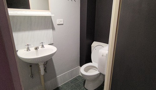 Deluxe Double Room with Private Bathroom