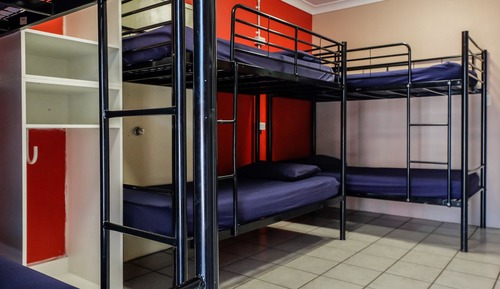 Bed in 6-Bed Female Dormitory Room with Private Bathroom