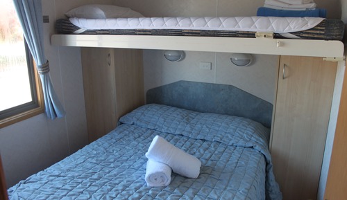 Standard Cabin, Multiple Bedrooms, Non Smoking, Kitchen (Rosella Villa)