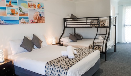 1 Bedroom Large Family Unit