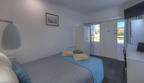 Economy Room