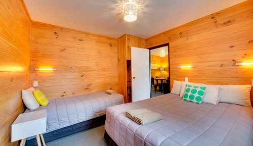 2 Bedroom Motel - 6 Berth