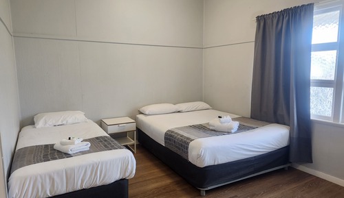 Family Motel Room For 4