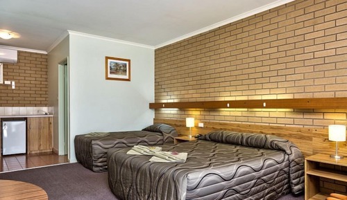Standard Room (Twin)