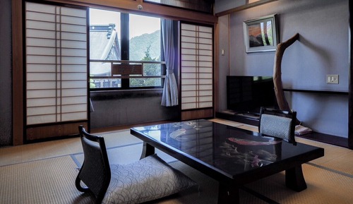 Kangetsuro (Japanese Room, River View)(6 years old and over)(No smorking)