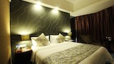 Double Room (Ultra Sassy)