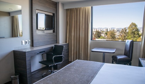 Standard Room, 1 King Bed