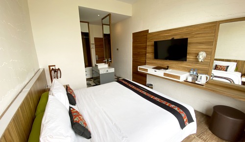 Deluxe Room King