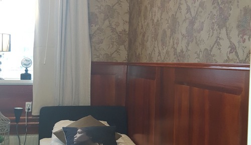 Single Room, Private Bathroom (bed linen and towel included )