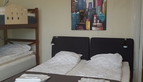 Family Room (Big)