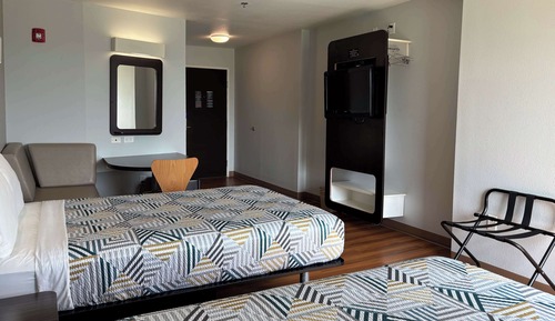 Standard Room, 2 Double Beds, Non Smoking