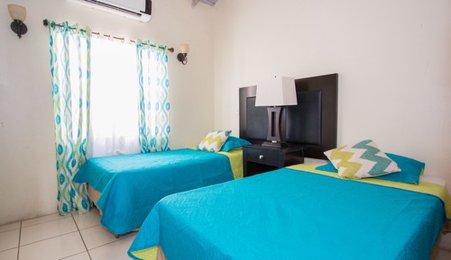 Classic Room, 2 Twin Beds, Kitchen