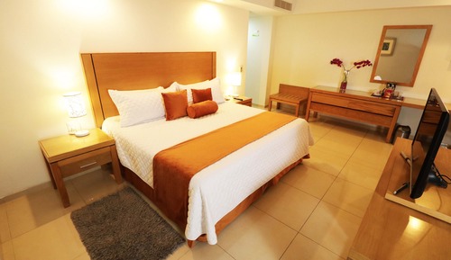 Deluxe Room, 1 King Bed