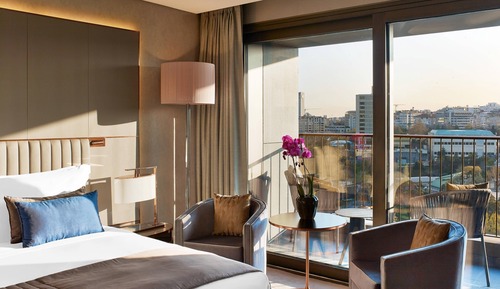 Grand Room, 1 King Bed, Non Smoking, Park View (Balcony)