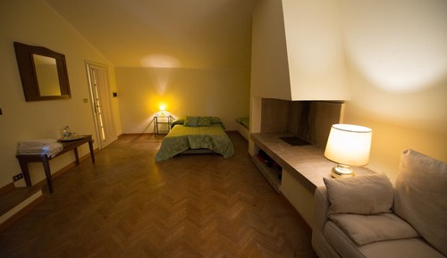 Family Suite, 2 Bedrooms (Guido Monaco 2nd floor no elevator)