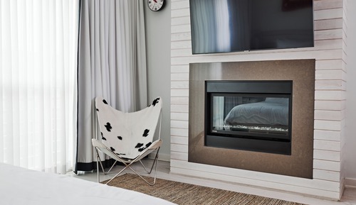 Deluxe Room, 1 King Bed, Fireplace
