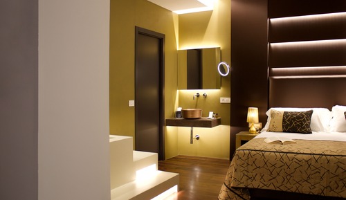 Suite, Hot Tub