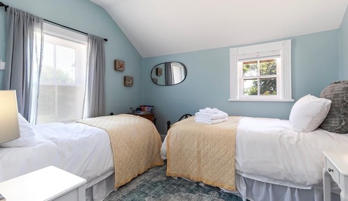 Suite, Multiple Beds, Private Bathroom
