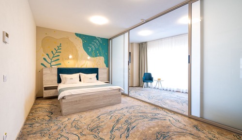 Executive Room, Pool Access