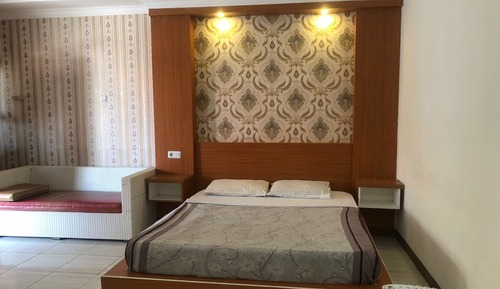 Luxury Suite