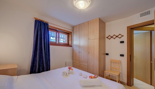 Family Apartment, 2 Bedrooms (Chalet Sciachilo’ Ski In-Ski Out)