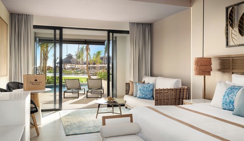 Preferred Club Jr. Suite Swim Out King