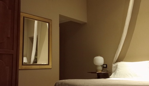 Triple Room (Butterfly)