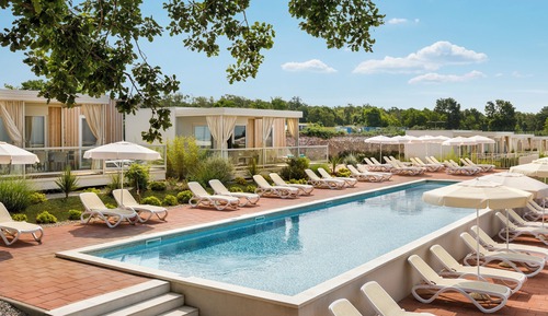 Amber Sea Luxury Village - Pool Holiday Home