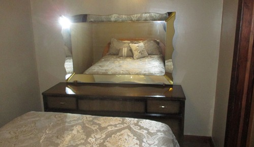 Deluxe Suite, 2 Bedrooms, Kitchenette, River View (Happy Days)