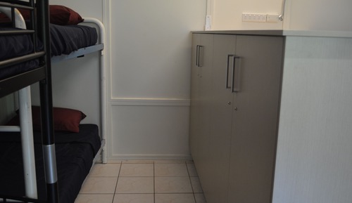 Shared Dormitory, Women only