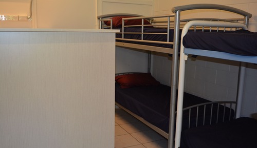 Shared Dormitory, Women only