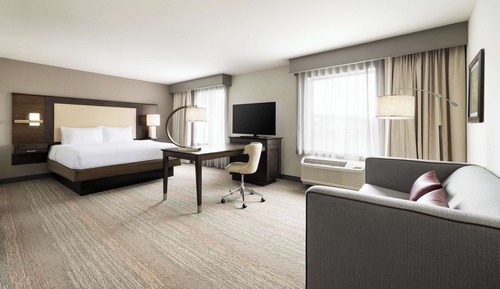 Studio Suite, 1 King Bed, Non Smoking, Refrigerator & Microwave