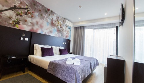Family Double Room (2 adults + 1 child)