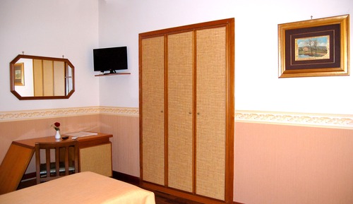 Comfort Twin Room, 2 Twin Beds, Non Smoking, Courtyard View