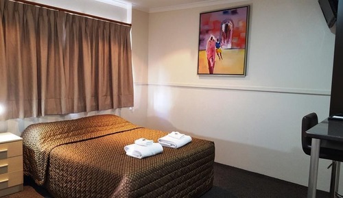 Motel Deluxe Twin Share