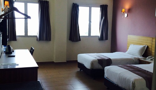 Standard Twin Room