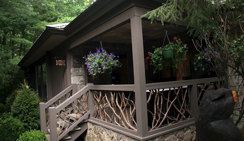 Standard Suite, 1 Queen Bed, Non Smoking, Kitchen (Pet friendly)