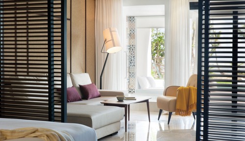 Excellence Club Beach Front Honeymoon Swim-up Suite + 20% OFF SPA