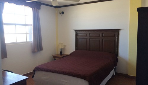 Standard Room, 1 Queen Bed