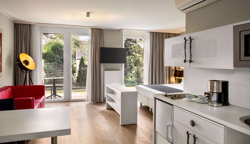 Room, Accessible (Lounge)