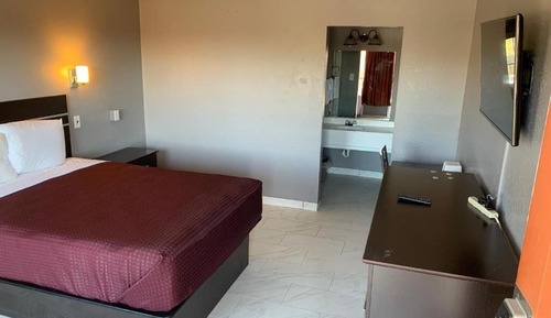 Comfort Room, 1 King Bed, Non Smoking