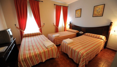 Double Room, City View, Tower (Twin Bed)