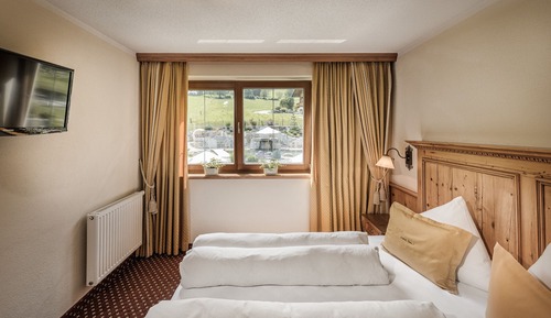 Panoramic Apartment, 2 Bedrooms, Balcony, Mountainside
