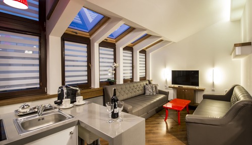 Luxury Duplex Apartment with Hot Tub and Sauna (for 2 persons)