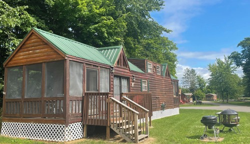 Deluxe Cabin