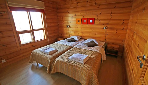 Oravi Villa, 4 Bedrooms,  Sauna, Lakeside