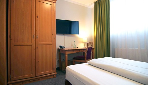 Double Room Single Use