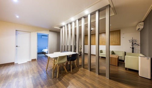 Room (VIP)